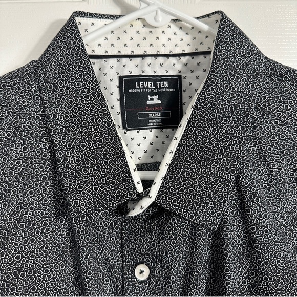 Level Ten Black Patterned Casual Button Down Shirt, size XL, cotton, fall - Picture 9 of 10